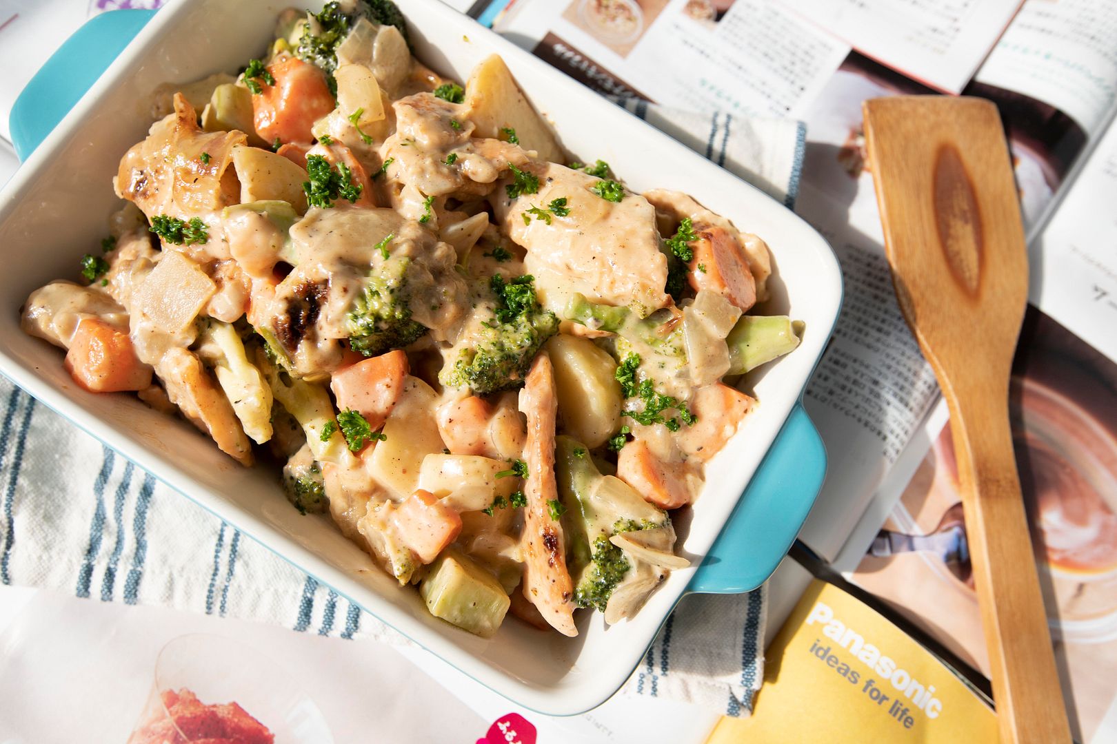 Food Makes Me Happy Not Exactly "White" Stew, but Here's My Take on Japanese Salmon Stew